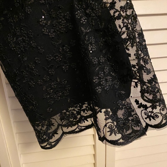 Inayah Black Long Sleeve Dress Medium - NWT - Picture 5 of 6